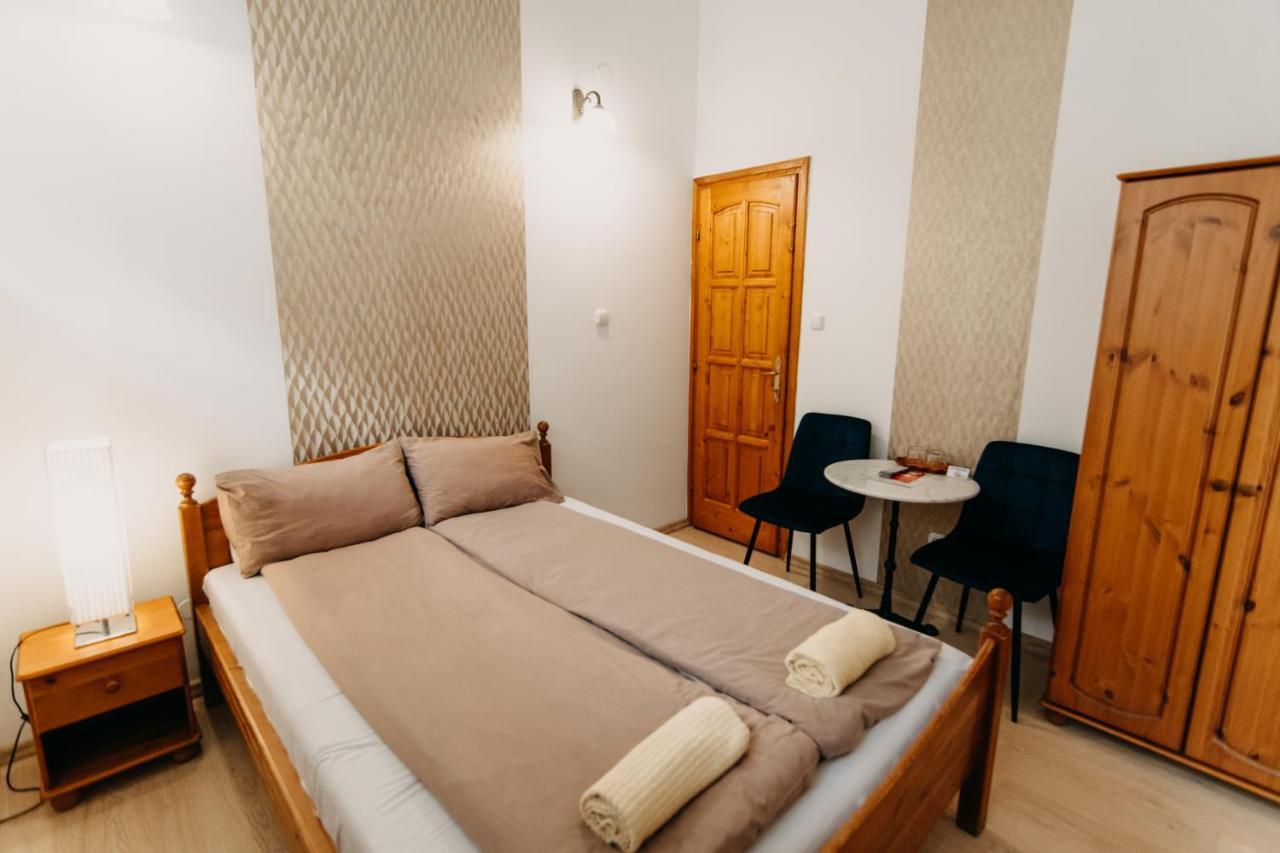 Palma Vendeghaz Bed & Breakfast Szeged Exterior photo
